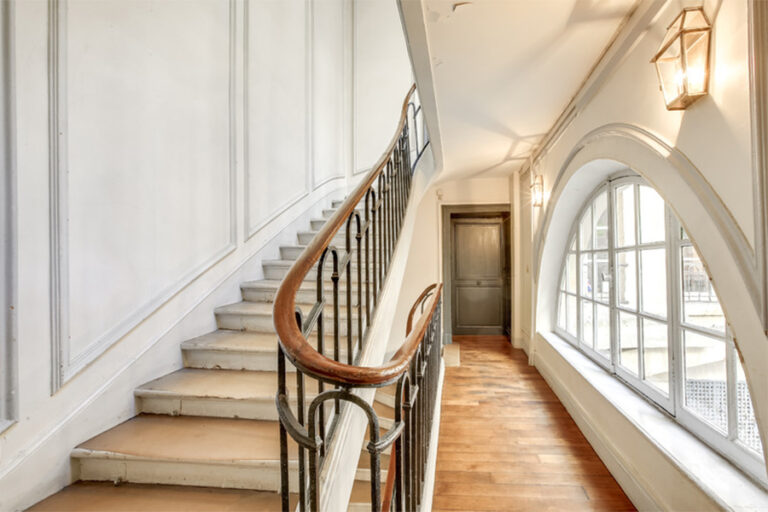 Rue de l’Université — 28 m²