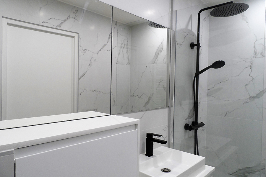Rue de l'Université — 38 m² — Paris 7