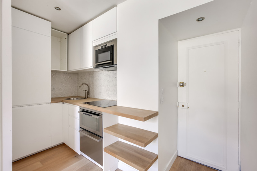 Rue de l'Université — 28 m² — Paris 7